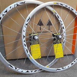 Mavic Cosmic elite silver UST Wheelset 700c 28&quot; V Brakes 1.7kg Sram/Shimano 11 speed
