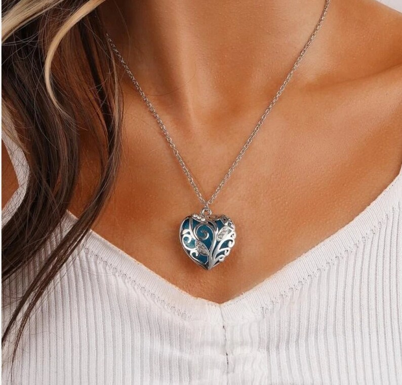 Blue Heart Chain main image 1