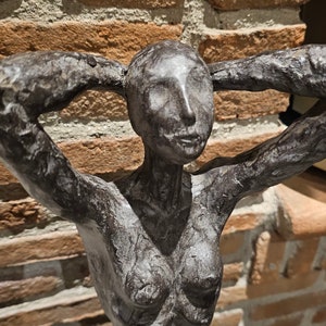 Tänzerinstatue 59 oder 80 oder 120 und 140 cm Skulptur aus bronziertem Harz oder schwarz lackiert Bild 3