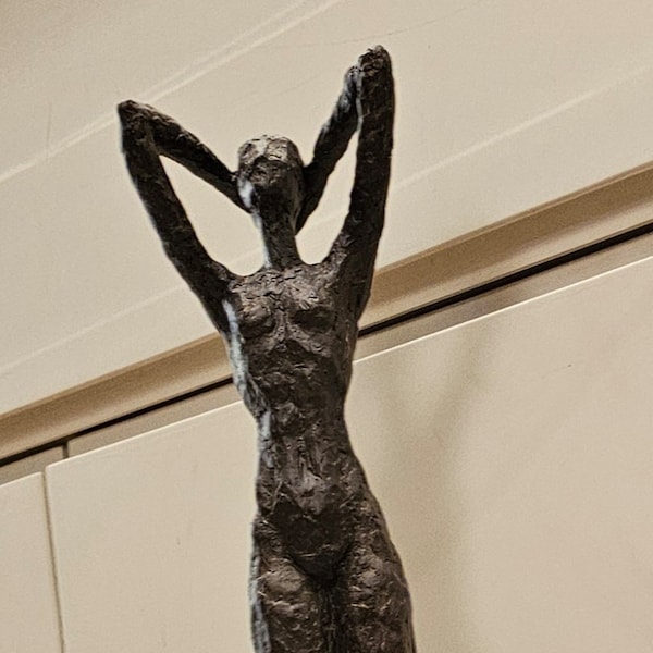 statue danseuse 59 ou 80 ou 120 et 140 cm sculpture en résine bronzée ou laquée noire