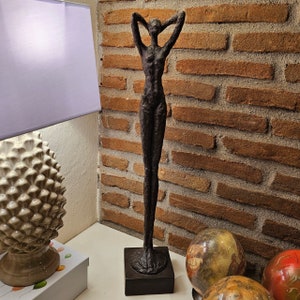 statue danseuse 59 ou 80 ou 120 et 140 cm sculpture en résine bronzée ou laquée noire 59 Centimètres