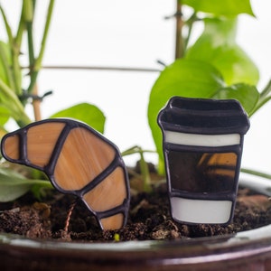 Pot plant stained glass stake friends - Croissant and Coffee
