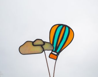 Topfpflanze Glaspfähle - Heißluftballon & schillernde Wolken