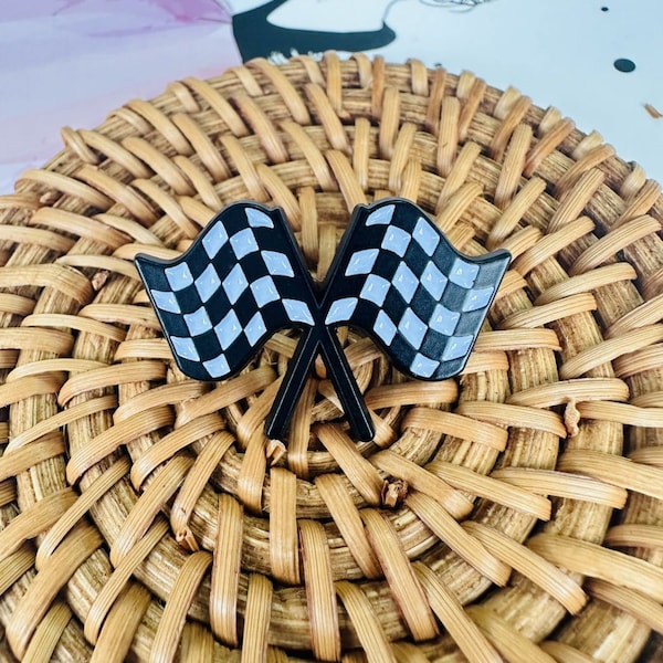 Checkered Flag Enamel Pin - Celebrating Speed and Victory - Fueling Passion for Car Enthusiasts