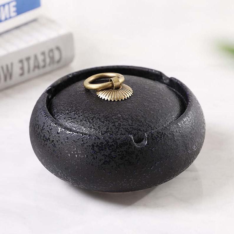 Handmade Ceramic Ashtray With Lid Smokers Ashtray Ceramic Ashtray