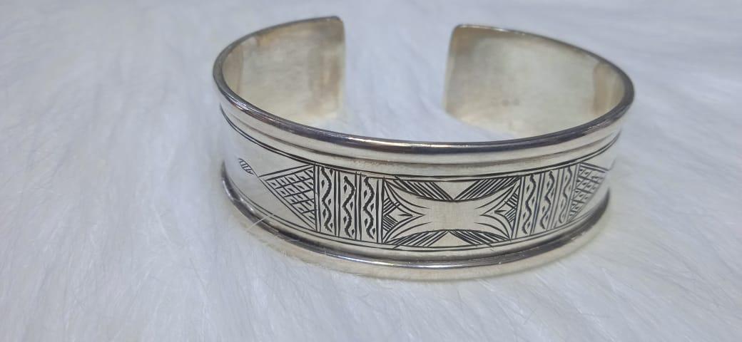 Tuareg Etching Tribal バングル Handmade TOUAREG Cuff Bracelet – 925 Silver Ethnic Unisex