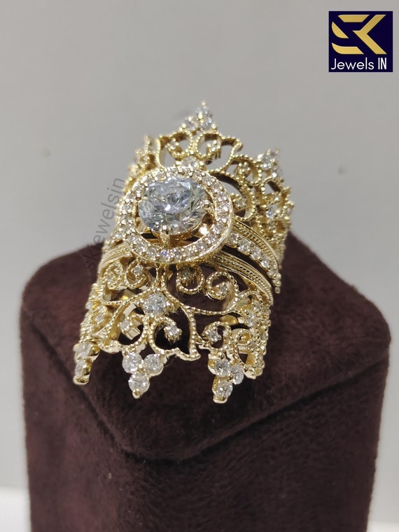 Vintage Engagement Set, 18K Gold Bridal Ring Set, Unique Wedding Ring,  Round Moissanite Halo Ring, Victorian Handmade Ring, Filigree Shank