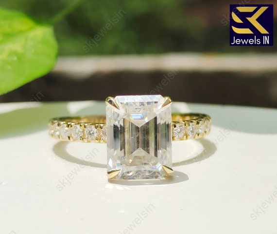Emerald Cut Moissanite Ring – 14K Gold Halo, Art Deco Engagement