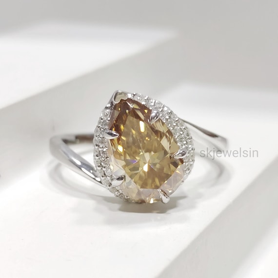 Champagne Color Pear Engagement  Ring, 14K Gold Teardrop Moissanite Halo Wedding Ring, Anniversary Gifts, Vintage Gold Ring, Bridal sets