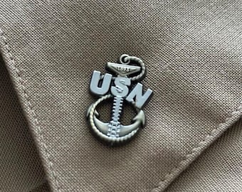 U.S. Navy Chief &quot;Old Goat - Backbone&quot; Anchor Collar Devices and Cover Pins Set (CPO)