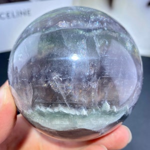 Pétillant Sphère de fluorite naturelle avec mica, boule de cristal arc-en-ciel, sphère de cristal, cadeaux en cristal de boule de fluorite, décoration intérieure. Aléatoire 1 PC. image 9