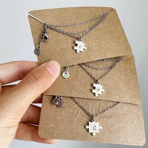 personnalized necklaces - gifts idea for friends