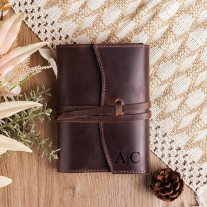 Carnet de notes en cuir gravé, carnet de voyage, couverture de carnet A5 A6, cadeau d'anniversaire pour lui, cadeau petit ami pour homme, cadeau pour papa