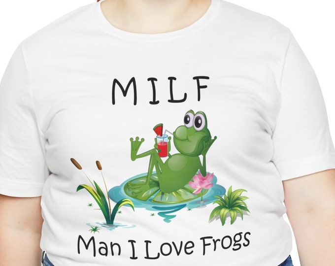 Frog Fanatic Apparel - 'I Love Frogs' Graphic T-Shirt for Nature Lovers