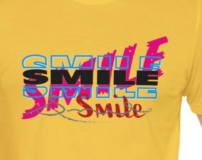 Smile t-shirt | Inspirational words | Vintage design | Streetwear Casual Mom Fashion T-shirt