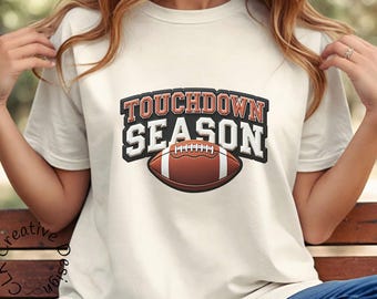 タッチダウンシーズンTシャツ：フットボールファンのための試合当日のTシャツ