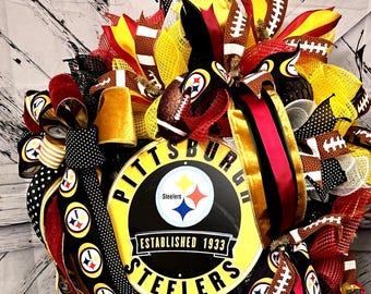 Pittsburgher Steelers Wreath, Football Fan wreath, Deco Mesh wreath, NFL inspired wreath, Sport Wreath, Pennsylvania Football, Superbowl fan