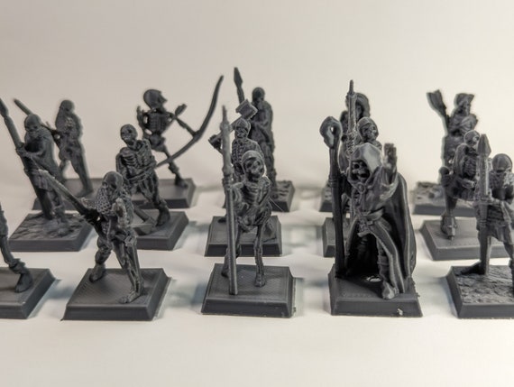 8x Skeleton Miniatures - Safe PLA 3d printed skeletons by Brite minis. Great for RPG and wargames 28mm