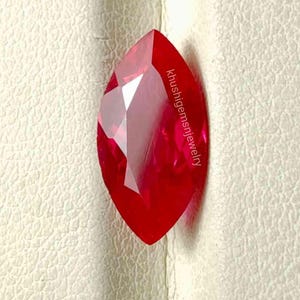 Rubin laboratoryjny o szlifie markizowym, fasetowany kamień szlachetny w kolorze gołębiej krwi, luźny rubin w kształcie navette do biżuterii o wymiarach od 6 x 3 mm do 30 x 15 mm