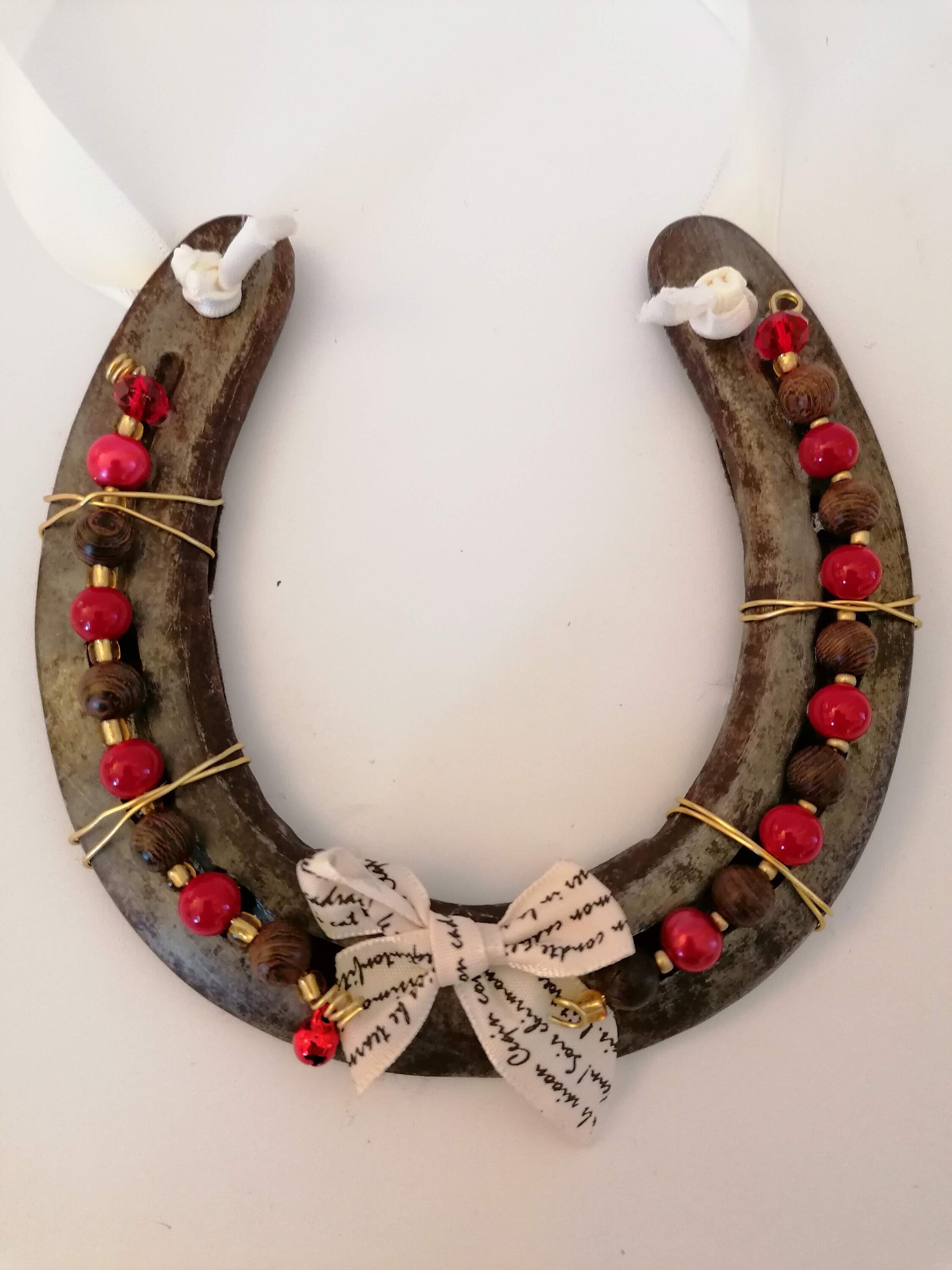 Cornice Rustica Di Paglia Secca Con Ferro Di Cavallo Immagine Stock