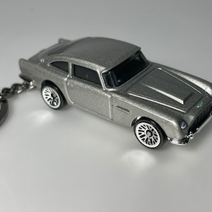 1963 Aston Martin DB5 Keychain, Diecast car keychain