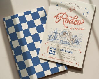 Könnte beinhalten: Zwei Einladungen zum Thema Rodeo. Eine Einladung hat ein blau-weißes Schachbrettmuster. Die andere Einladung zeigt eine Cowboy-Illustration mit dem Text "Rodeo it's my 2nd!" und Veranstaltungsdetails.
