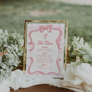Letrero para menú de baby shower con barbacoa, plantilla de tarjeta para menú de baby shower para parejas, menú de bebidas editable para baby shower, imprimible, lazo rosa dibujado a mano, menú personalizable, 0086