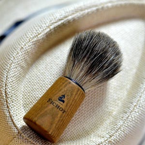 Fichot &quot;Le Rustique&quot; Shaving Brush, handcrafted from ash wood and grey badger hair (European Grey - Pure Badger)