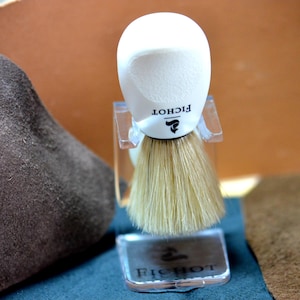 Fichot &quot;le Pie Noir&quot; Shaving Brush, handmade from resin and pig bristle