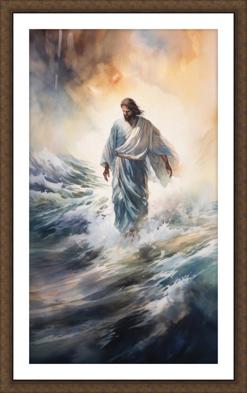 Op de afbeelding: Een aquarel schilderij van een man die over water loopt. De man draagt een witte robe en heeft lang bruin haar en een baard. Het water is diepblauw en er zijn witte golven die om hem heen breken. De achtergrond is een lichtblauwe lucht met witte wolken.