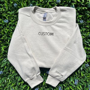 Individuell besticktes Sweatshirt, besticktes Sweatshirt, personalisiertes Geschenk für die Braut, Verlobungsgeschenk, personalisiertes Geschenk, individuelles Sweatshirt