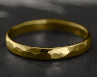 2.5mm Massiv Gold Gehämmerter Halbrunder Ring - Minimalistischer Zierlicher Band - Gold Ehering - Rustikaler gehämmerter Ehering, Handgefertigter Goldring