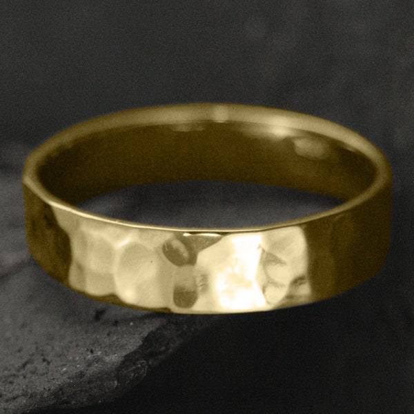 4mm 9K Solid Gold Hammered Flat Shaped Ring, Hammered Band, Gold Wedding Band, Rustic Gold Wedding Ring, Hammered Matte Ring, Handcrafted