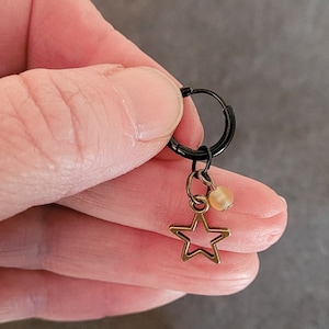18g Bronze Star Black Hinged Clicker Ring Hoop Dangle Charm Helix Rook Conch Daith Tragus Earring cartilage piercing ear 10mm goth alt punk
