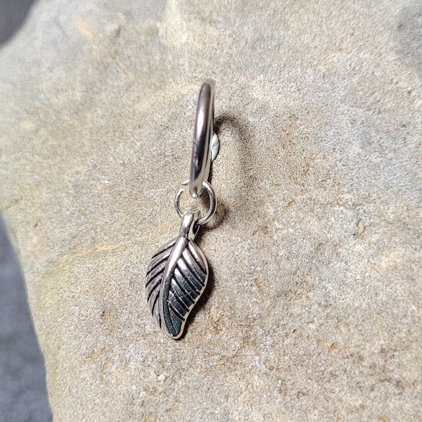 Belly Ring Leaf Silver Tiny Hoop Clicker Nature Cottagecore Y2K Hippie Boho navel dangle button piercing jewelry 14g 16g dainty elf