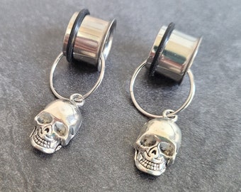 Plug Hoops Charm Silver Skull Gauges Tunnels Ear dangle Halloween Earrings stretched hanger 4g 2g 0g 7/16 1/2 9/16 5/8 3/4 7/8 1 inch goth