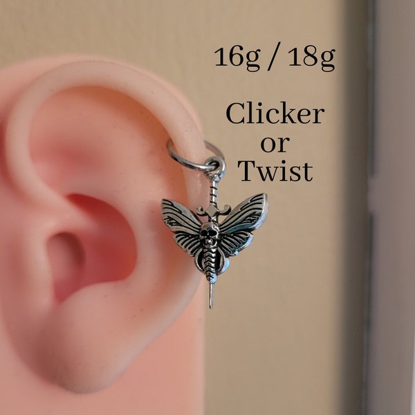 18g 16g Silver Luna Death Moth Clicker Ring Hoop Dangle Charm Helix Rook Daith Tragus Earring cartilage piercing ear 8mm 10mm punk alt goth