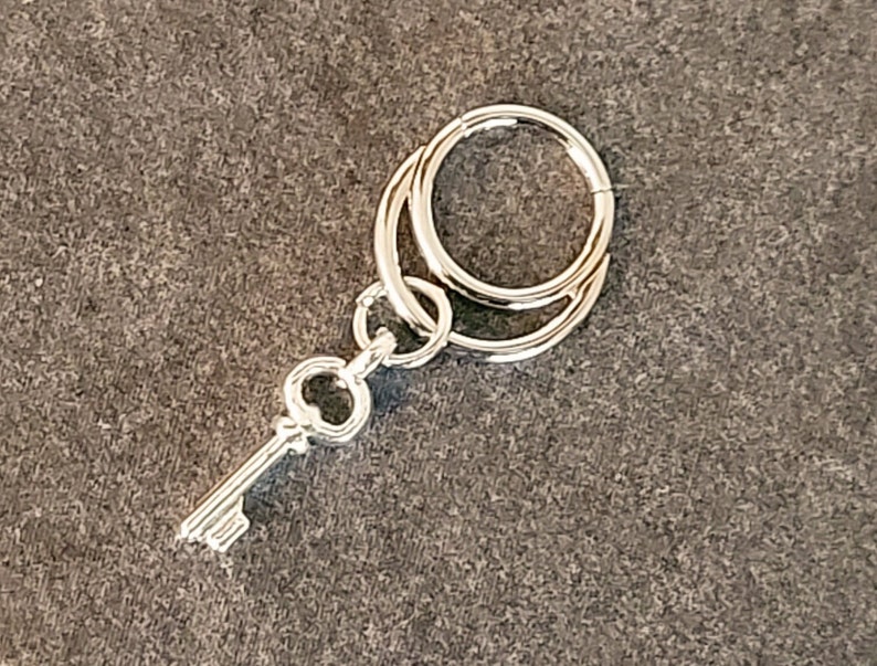 Key Ring Rook 16g Silver Key Hinged Clicker Ring Hoop Dangle Charm Helix Rook Conch ...