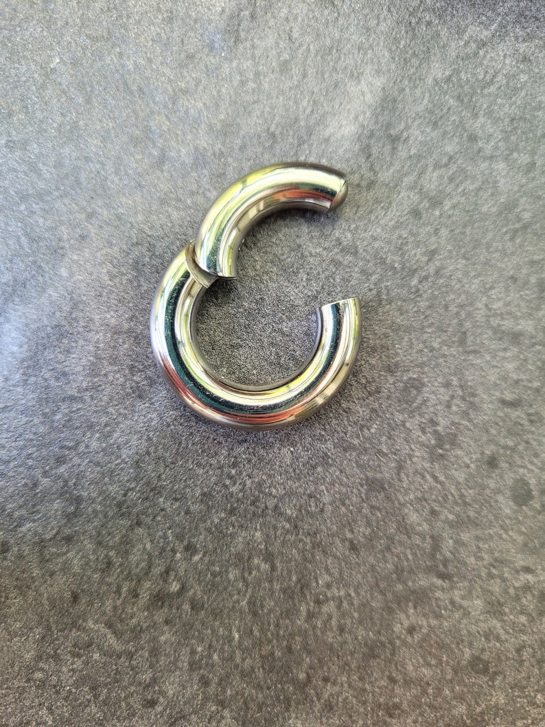 2g 4g 6g 8g 10g 12g 14g Clicker Ring Crow Raven Bird Skull Hoop Dangle Gauges Plug Earrings piercing ear goth silver septum stretch viking image 3