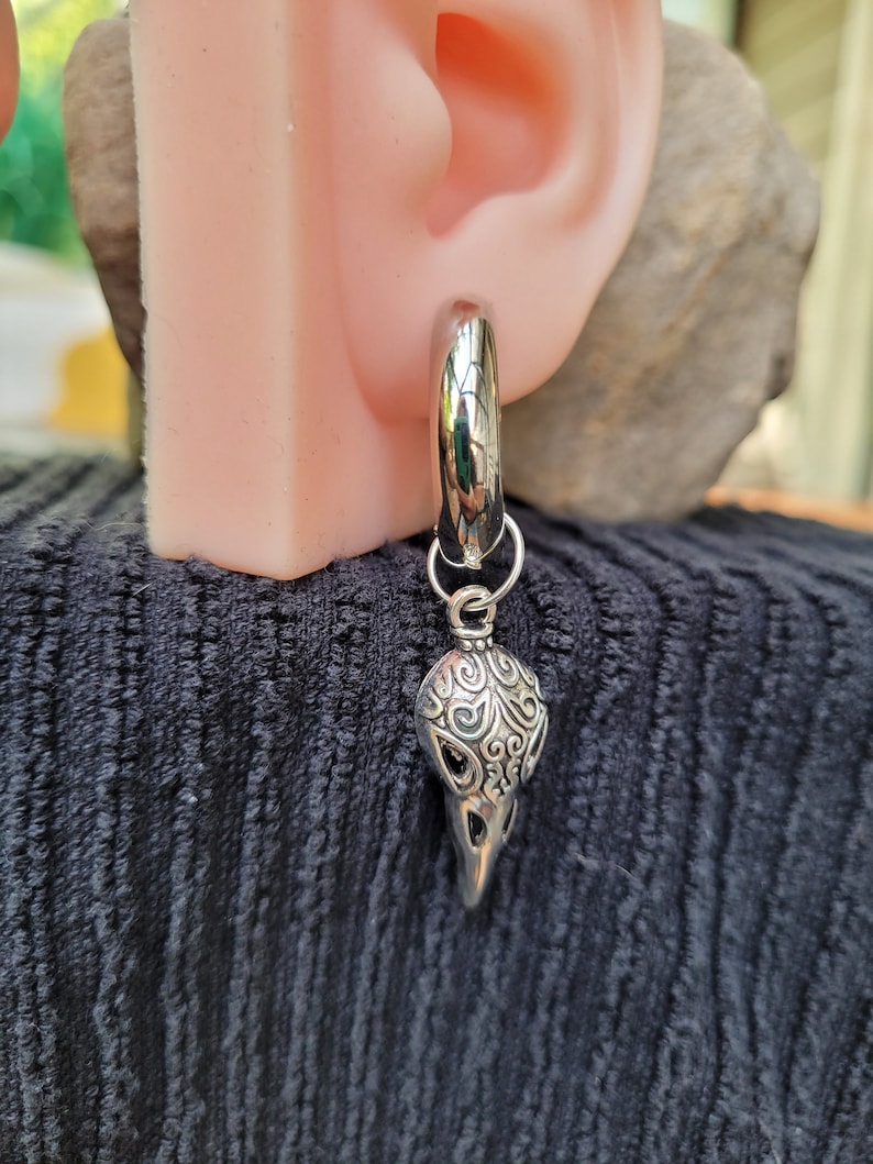 2g 4g 6g 8g 10g 12g 14g Clicker Ring Crow Raven Bird Skull Hoop Dangle Gauges Plug Earrings piercing ear goth silver septum stretch viking image 4