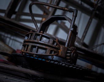 Wearable Reverse Bear Trap Helmet – Iconic Saw-Inspired Prop