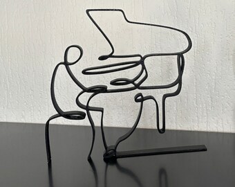 Pianist, Minimalist Art Sculpture, Personalized Musician Gift Idea, 3D Print, Office Decor, Shelf Decor