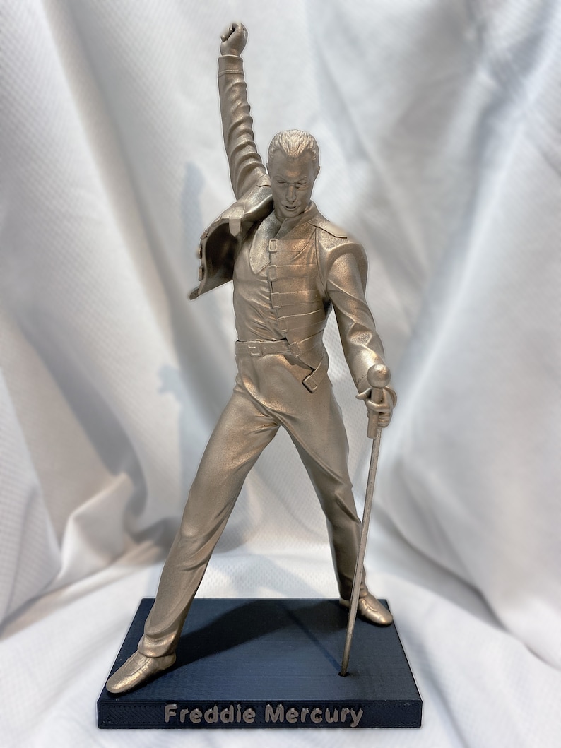 Freddie Mercury Resin Figurine - Airbrushed Paint - Unique 22cm