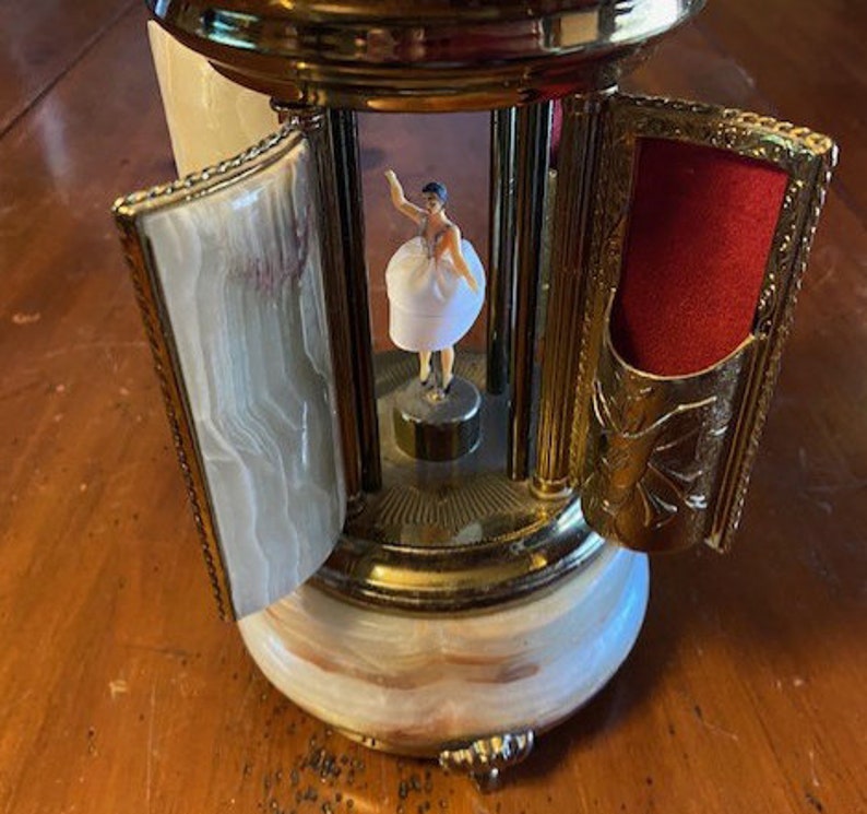 Vintage Swiss Reuge Dancing Ballerina Music Box Carousel Cigarette ...