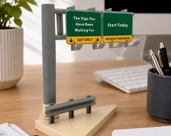 Mini Highway Sign Photo Frame – 4x6 Street Art Desk Decor with Inserts