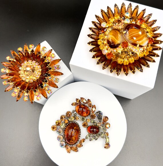 JULIANA D&E - Dazzling brooch from 1964 in amber,… - image 5