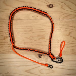 Feldband Lanyard mit Trillerpfeife, Lanyard aus Paracord, Lanyard aus Paracord, Lanyard aus Angeln, Lanyard aus Leinen