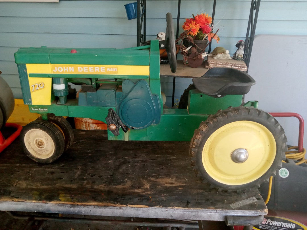 Vintage John Deere Pedal Toy Tractor - Etsy