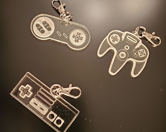 Colección Nostalgia: Llavero Acrílico Controlador