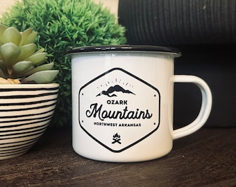 Taza para acampar Ozark / Taza de metal esmaltado de 12 oz / Taza para acampar de las montañas Ozark / Taza para acampar